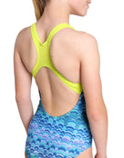 Arena - Girls Ondulation Pro Back Swimsuit - Navy/Green - Model Back Close Up