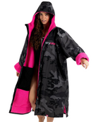 SimplySwim-Dryrobe-V3-L-LS-DA-B-CAM-P_6-black-camouflage-pink