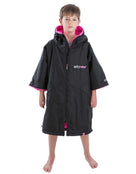 Dryrobe Childrens Advance Short Sleeve Robe - 5-9 yrs/Black/Pink - Front